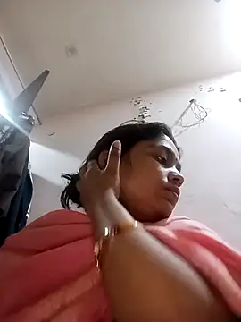 Snapshot of Trisha_71 chatting on November 28, 12:57 am Trisha 71 online show from November 28, 12:57 am