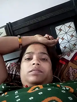 Snapshot of Trisha_71 chatting on November 30, 4:05 am Trisha 71 online show from November 30, 4:05 am