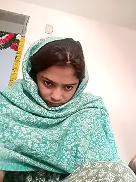 Snapshot of Trisha_71 chatting on December 16, 5:34 am Trisha 71 online show from December 16, 5:34 am