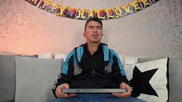 JuanKFit 45 online show from October 24, 1:51 pm