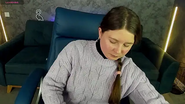 CraveeDoll online show from February 2, 2:27 pm