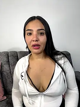 meli  brown online show from November 27, 3:52 am