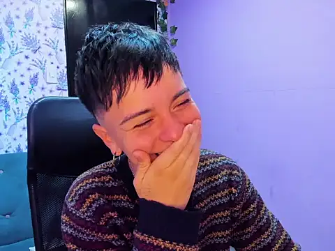 Snapshot of _Hannah_Hot chatting on October 10, 3:05 am Hannah Hot online show from October 10, 3:05 am