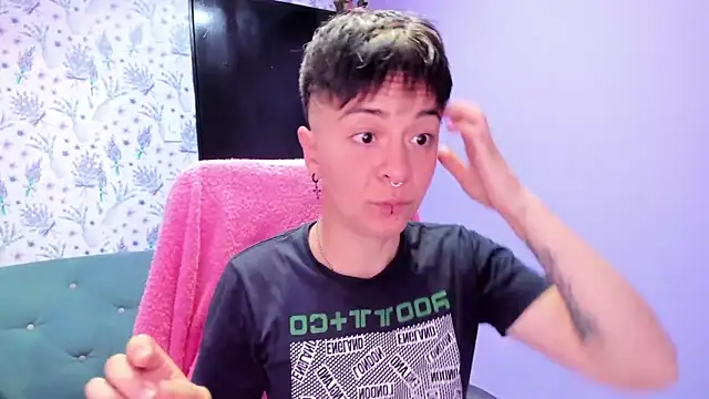 Snapshot of _Hannah_Hot chatting on October 26, 2:39 am Hannah Hot online show from October 26, 2:39 am