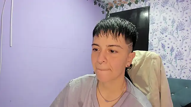 Snapshot of _Hannah_Hot chatting on November 4, 1:59 am Hannah Hot online show from November 4, 1:59 am