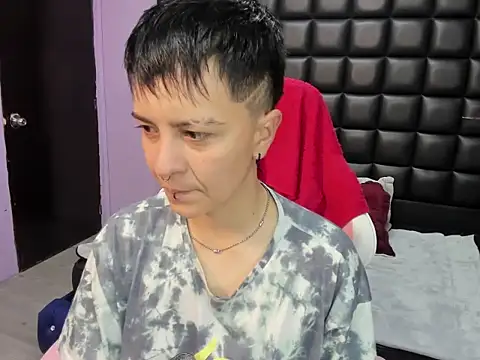 Snapshot of _Hannah_Hot chatting on November 10, 12:26 pm Hannah Hot online show from November 10, 12:26 pm