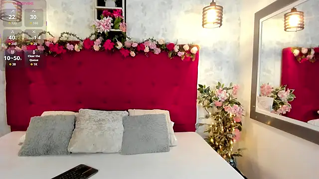 SarahEscobarr online show from September 25, 3:54 am