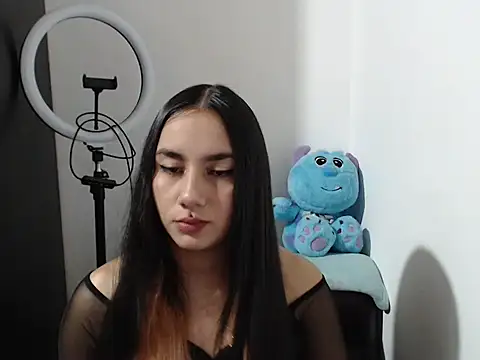 Snapshot of Stormyyy_hot chatting on November 6, 5:36 pm Stormyyy hot online show from November 6, 5:36 pm