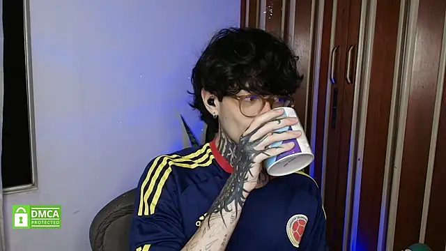 Mihail leroy online show from February 20, 1:13 am