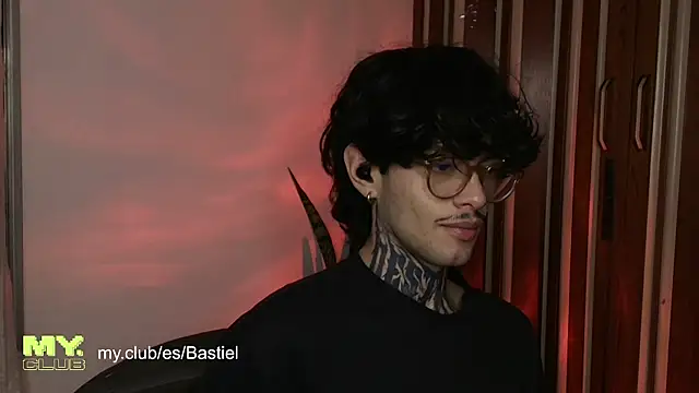 Mihail leroy online show from April 2, 4:10 am