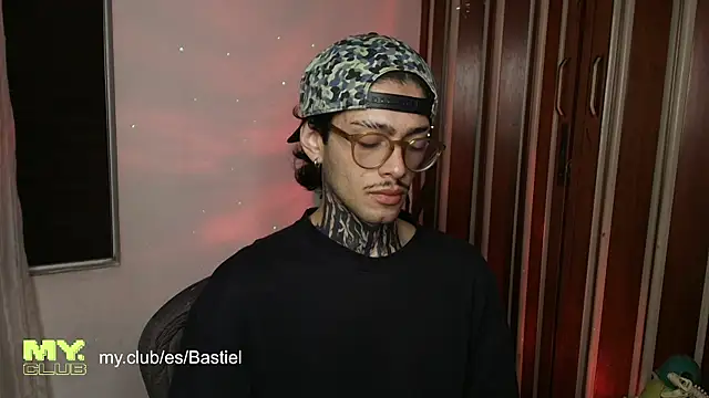 Mihail leroy online show from April 14, 11:33 pm