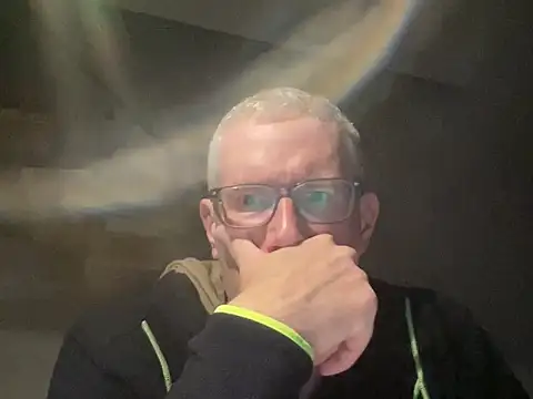 choupipat1 online show from September 27, 10:26 pm