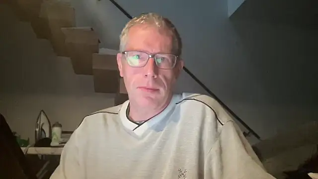 choupipat1 online show from October 29, 6:37 am