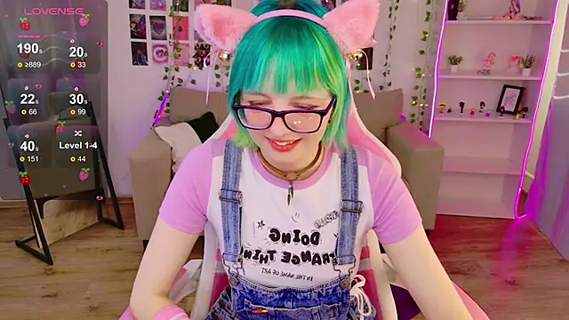 CoralineYoung online show from March 13, 7:37 am