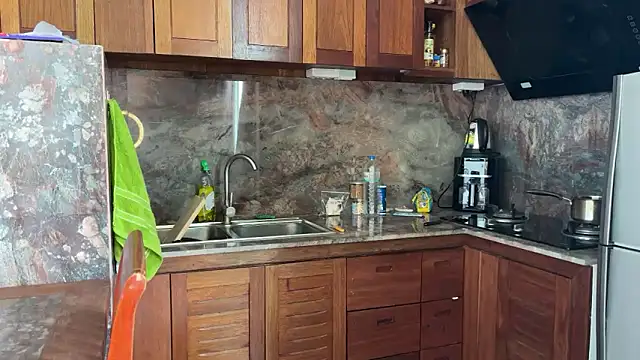 Snapshot of Stellamarbella chatting on October 27, 5:44 am Stellamarbella online show from October 27, 5:44 am