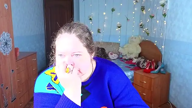 Audrey Aura online show from October 28, 5:11 am