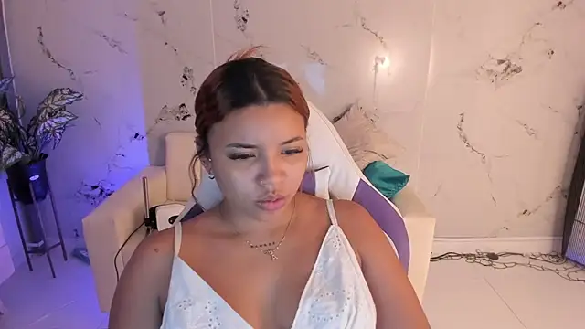 Snapshot of scarlett_enjoy1 chatting on September 11, 12:27 pm scarlett enjoy1 online show from September 11, 12:27 pm