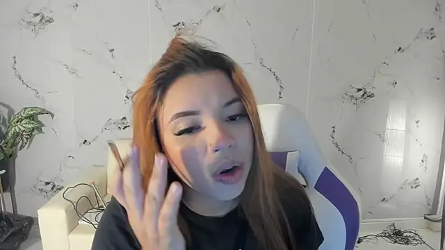 Snapshot of scarlett_enjoy1 chatting on September 23, 12:30 pm scarlett enjoy1 online show from September 23, 12:30 pm