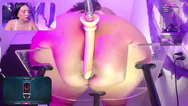 Snapshot of CataleyaGlow chatting on October 25, 5:37 am CataleyaGlow online show from October 25, 5:37 am