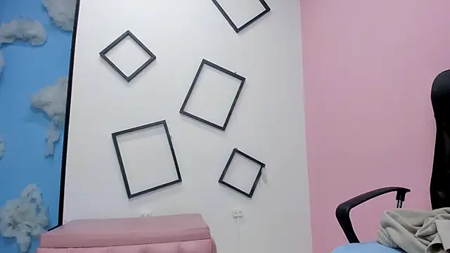 Snapshot of paula_miler1 chatting on October 2, 2:35 pm paula miler1 online show from October 2, 2:35 pm