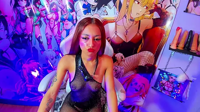 Snapshot of Kylie_Moan chatting on November 26, 10:55 pm Kylie Moan online show from November 26, 10:55 pm