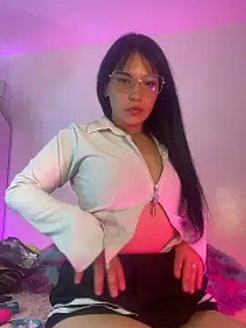 Hadid Jimenez  online show from June 6, 5:34 am