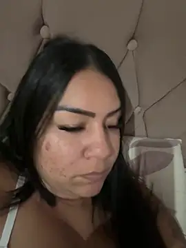 julianamascarada online show from April 2, 3:53 pm