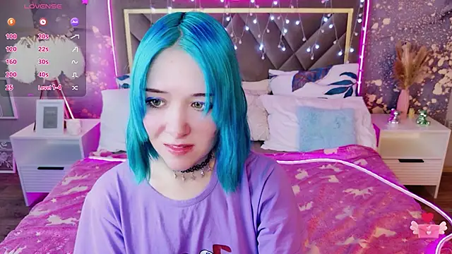 Ketrin Jones online show from April 17, 3:04 pm