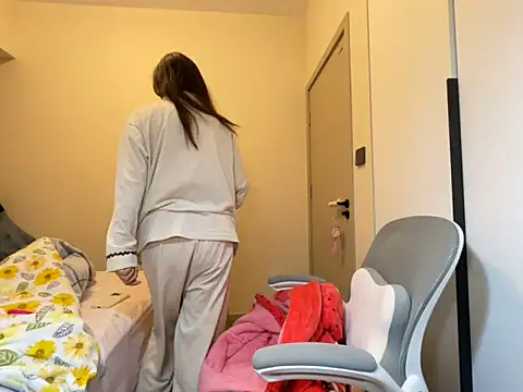 xena0501 online show from February 28, 2:51 pm