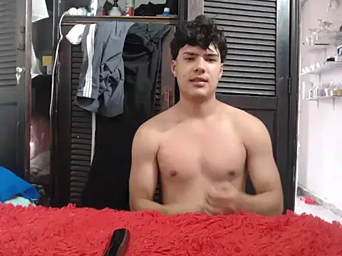 Snapshot of dani_titan320 chatting on November 12, 7:13 pm dani titan320 online show from November 12, 7:13 pm