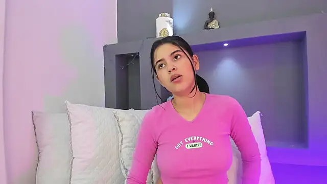 Snapshot of MaiaaCandy chatting on October 10, 8:19 pm MaiaaCandy online show from October 10, 8:19 pm