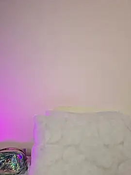 AmaiaSalvatore online show from October 3, 8:17 pm