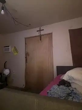 Snapshot of silverbay-456 chatting on October 1, 8:09 am silverbay-456 online show from October 1, 8:09 am