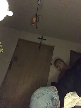 Snapshot of silverbay-456 chatting on October 19, 9:32 am silverbay-456 online show from October 19, 9:32 am