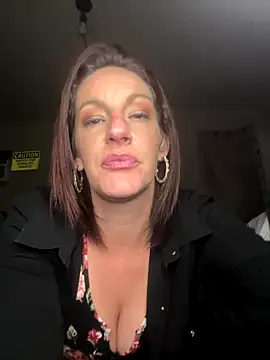 Snapshot of silverbay-456 chatting on November 14, 8:13 am silverbay-456 online show from November 14, 8:13 am