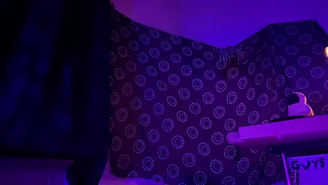 DjDiCKmannOnE online show from February 25, 11:14 pm