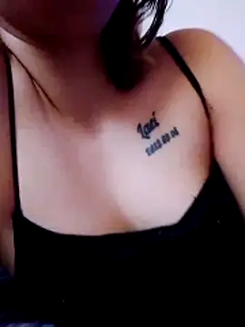 Themaskedgirl21 online show from February 25, 1:43 pm