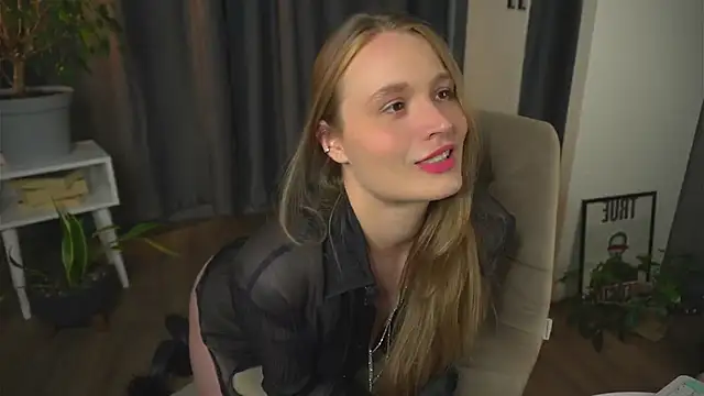 Snapshot of lisa_schiele chatting on September 14, 8:08 pm lisa schiele online show from September 14, 8:08 pm