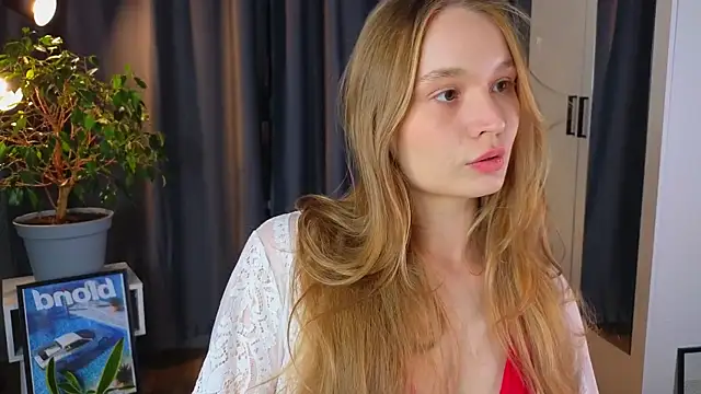 Snapshot of lisa_schiele chatting on September 24, 8:23 pm lisa schiele online show from September 24, 8:23 pm