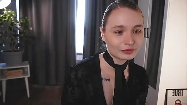 Snapshot of lisa_schiele chatting on October 14, 5:19 am lisa schiele online show from October 14, 5:19 am