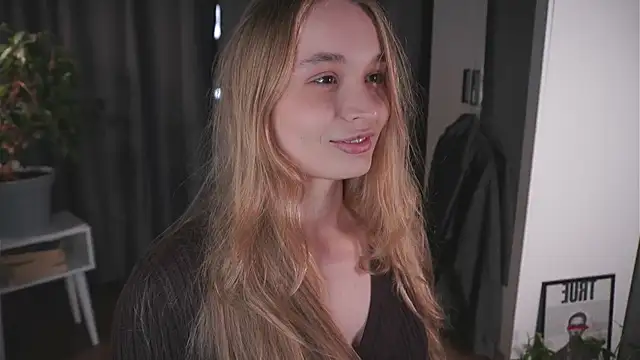 Snapshot of lisa_schiele chatting on October 24, 8:27 pm lisa schiele online show from October 24, 8:27 pm