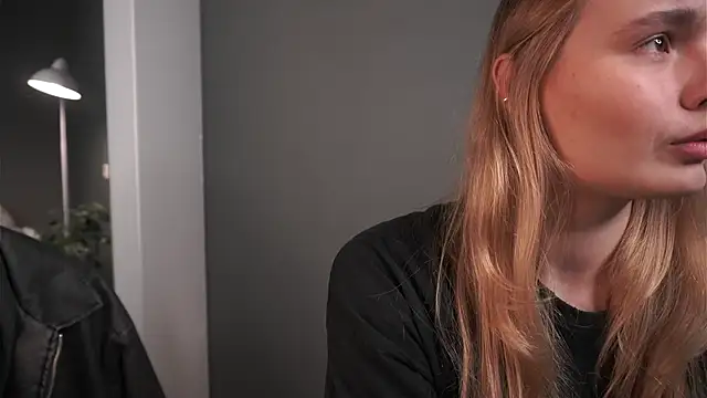 Snapshot of lisa_schiele chatting on November 28, 8:00 pm lisa schiele online show from November 28, 8:00 pm