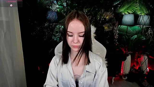 MarySparkle online show from November 18, 3:45 am