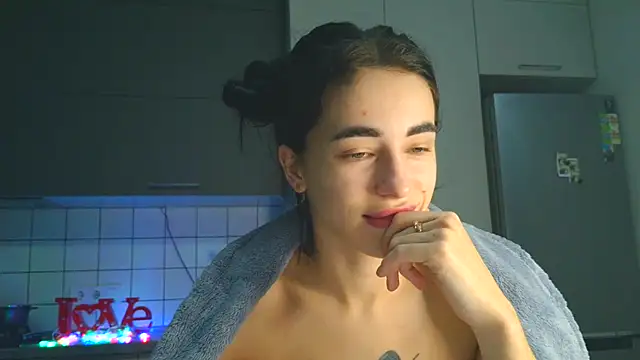 Snapshot of EvaMelnik chatting on October 19, 5:46 pm EvaMelnik online show from October 19, 5:46 pm