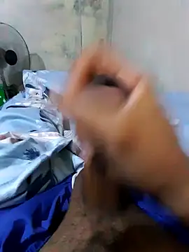 Snapshot of masturbador-solitaro chatting on December 17, 9:04 am masturbador-solitaro online show from December 17, 9:04 am