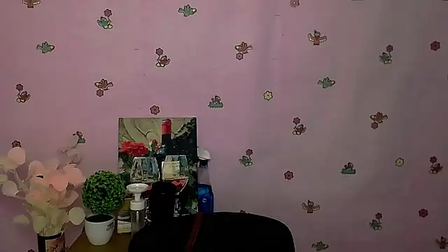 Snapshot of FeelMe__ chatting on October 21, 7:20 am FeelMe online show from October 21, 7:20 am