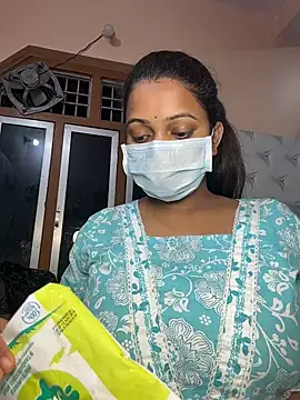 YOURMISTHI online show from November 11, 2:39 pm