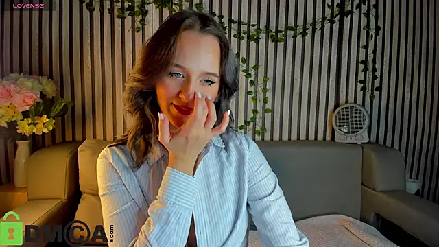 Casey Sweeet online show from November 14, 5:33 pm