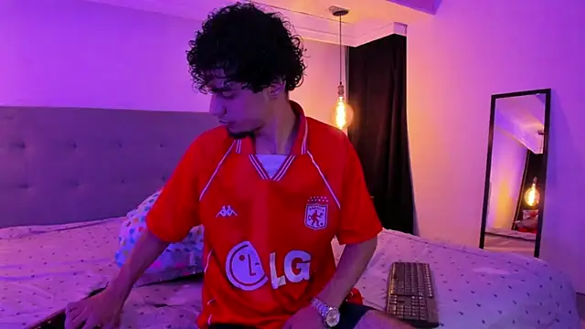 Chris Angel  online show from April 16, 3:51 am