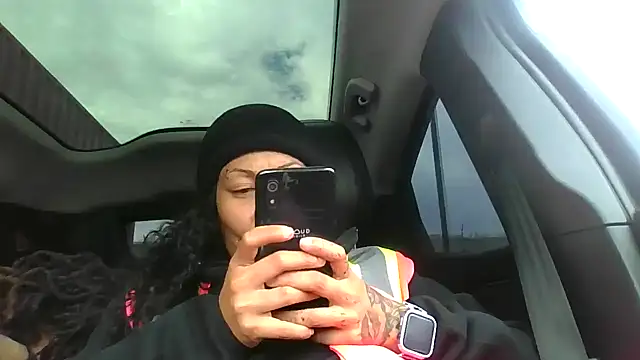 Flossee online show from November 12, 7:57 pm